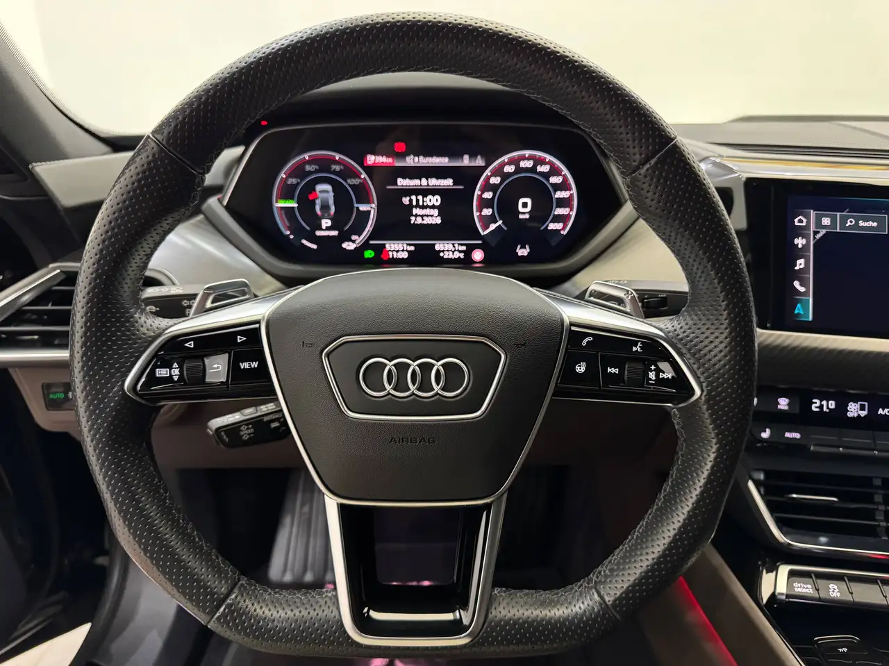 Audi e-tron GT 93,4 kWh quattro // LEASINGFÄHIG // PANO // 1.BESITZ //, миниатюра 26