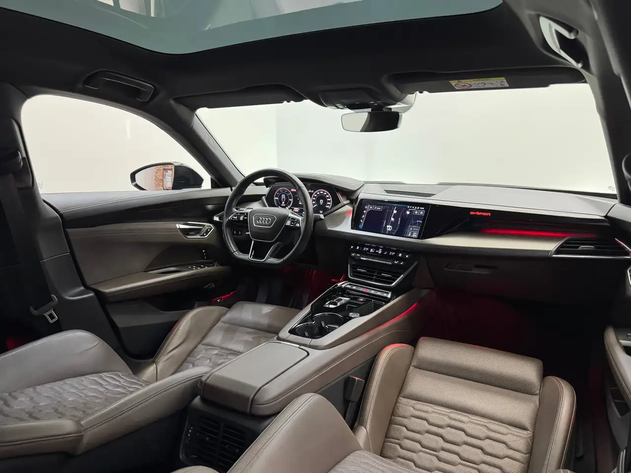Audi e-tron GT 93,4 kWh quattro // LEASINGFÄHIG // PANO // 1.BESITZ //, миниатюра 9