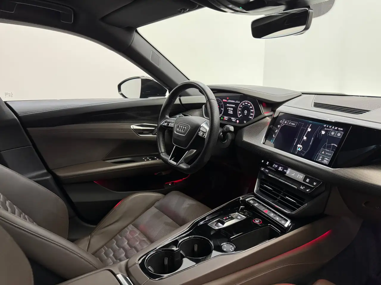 Audi e-tron GT 93,4 kWh quattro // LEASINGFÄHIG // PANO // 1.BESITZ //, миниатюра 17