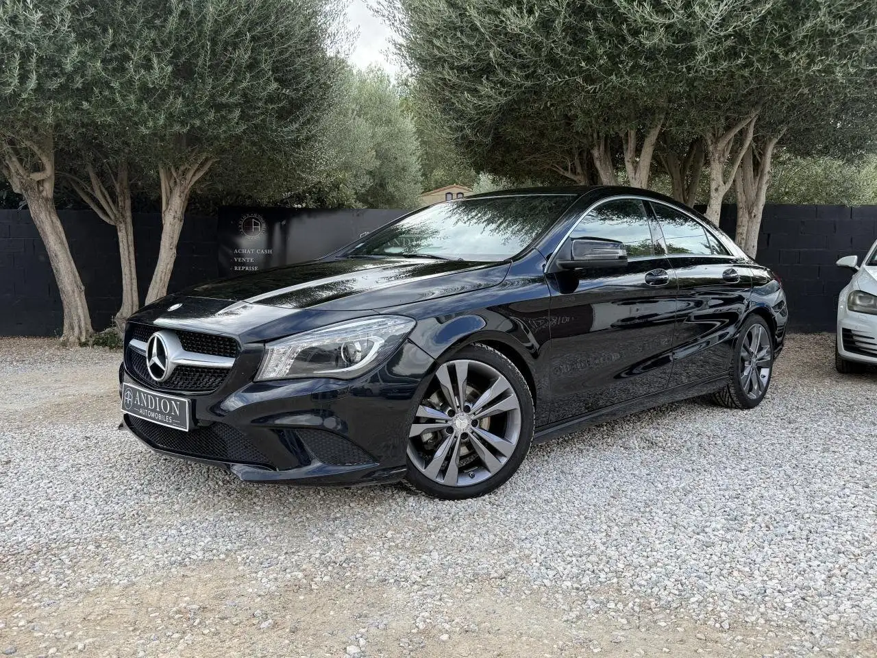 Mercedes-Benz CLA 220