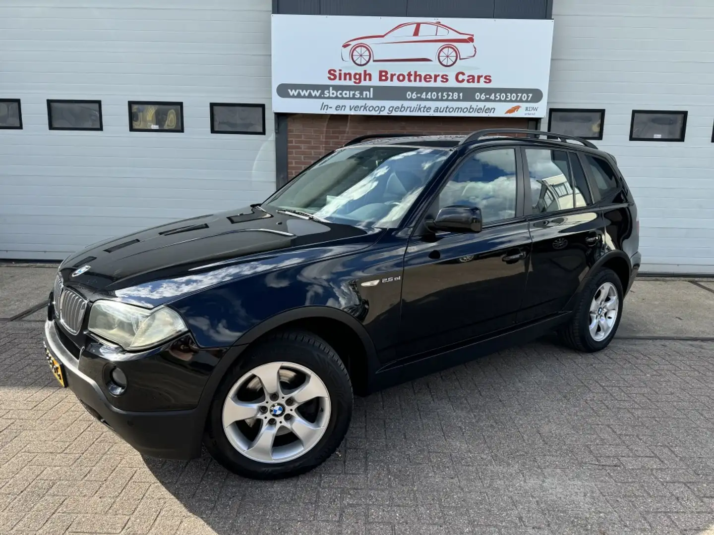 BMW X3 2.5si/Exe/Lci/Aut/Carplay/Dak/Leer/trekhaak!!! Negru - 2