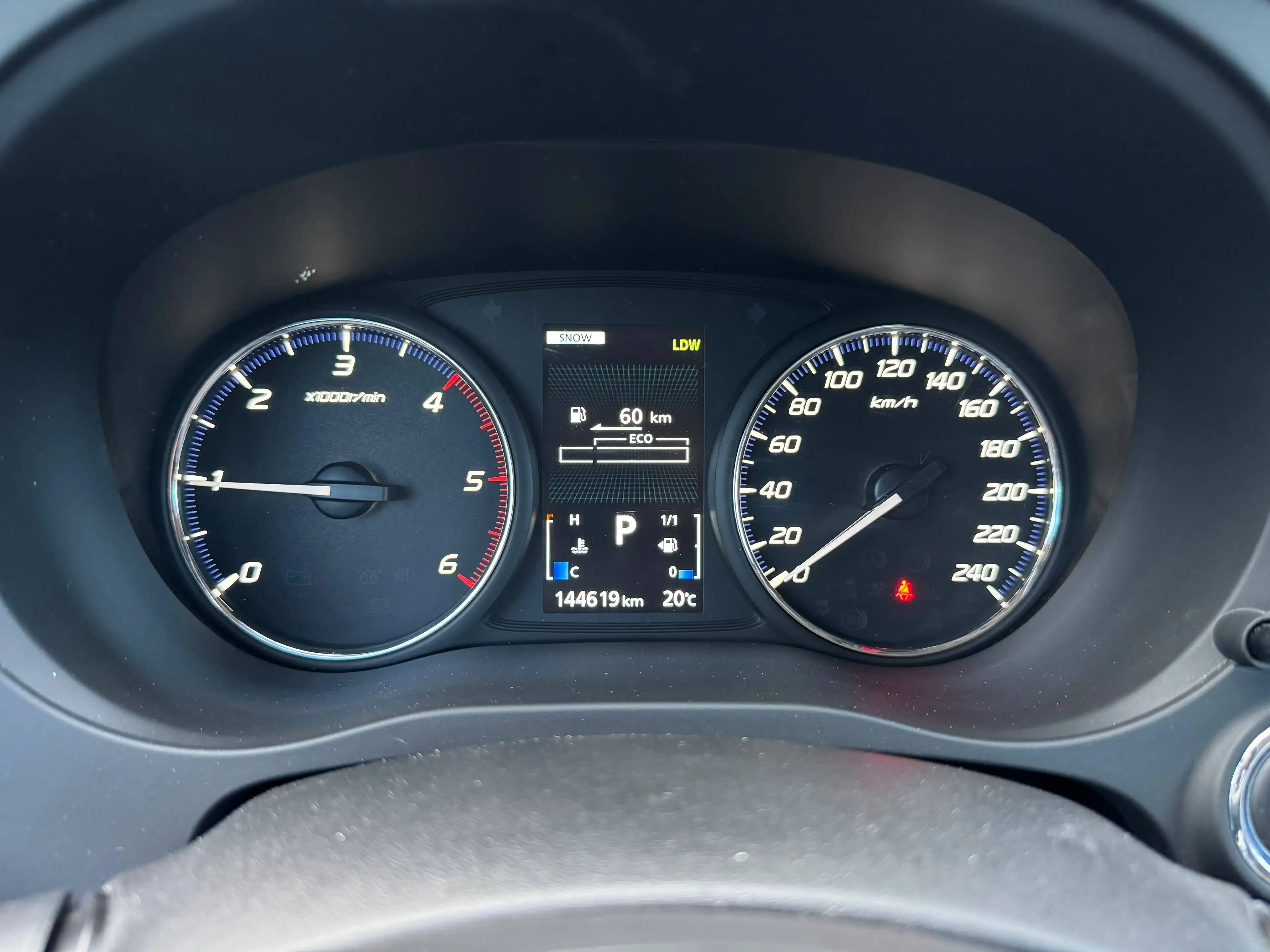Mitsubishi Outlander Plus Aut. 4WD 7Sitzer 12.Monate Garantie. — photo 13