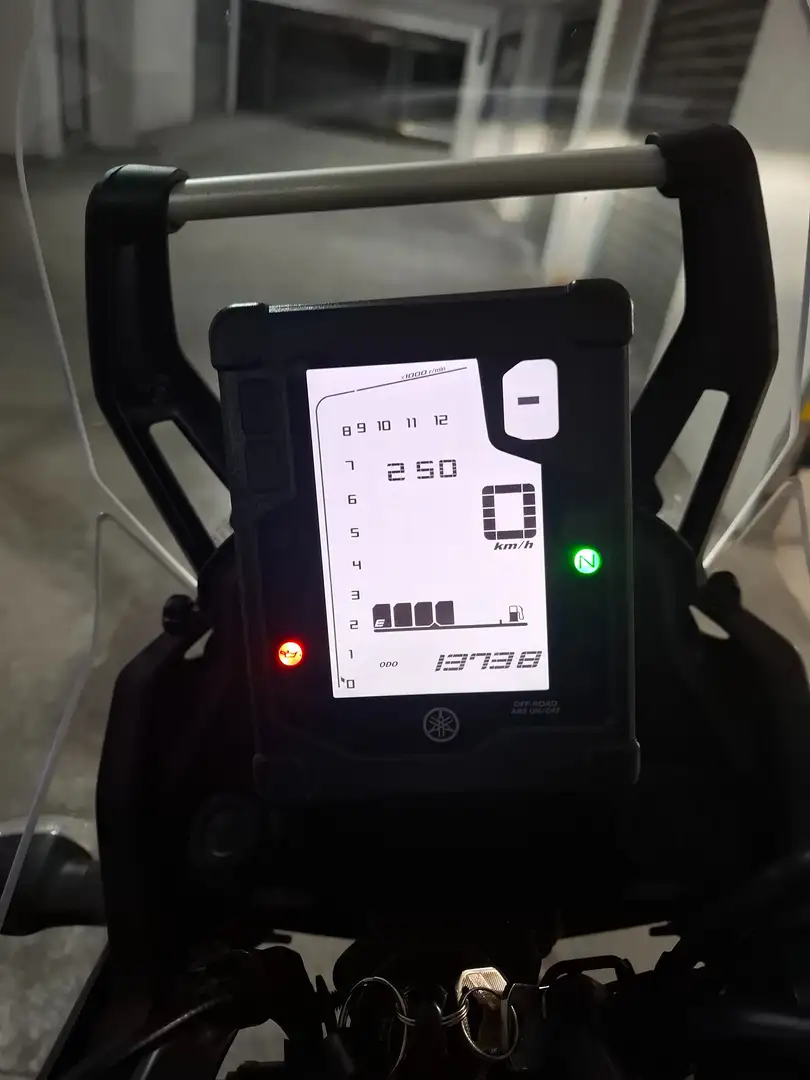 Yamaha Ténéré 700 yamaha xtz 690 tenere 700 Noir - 1