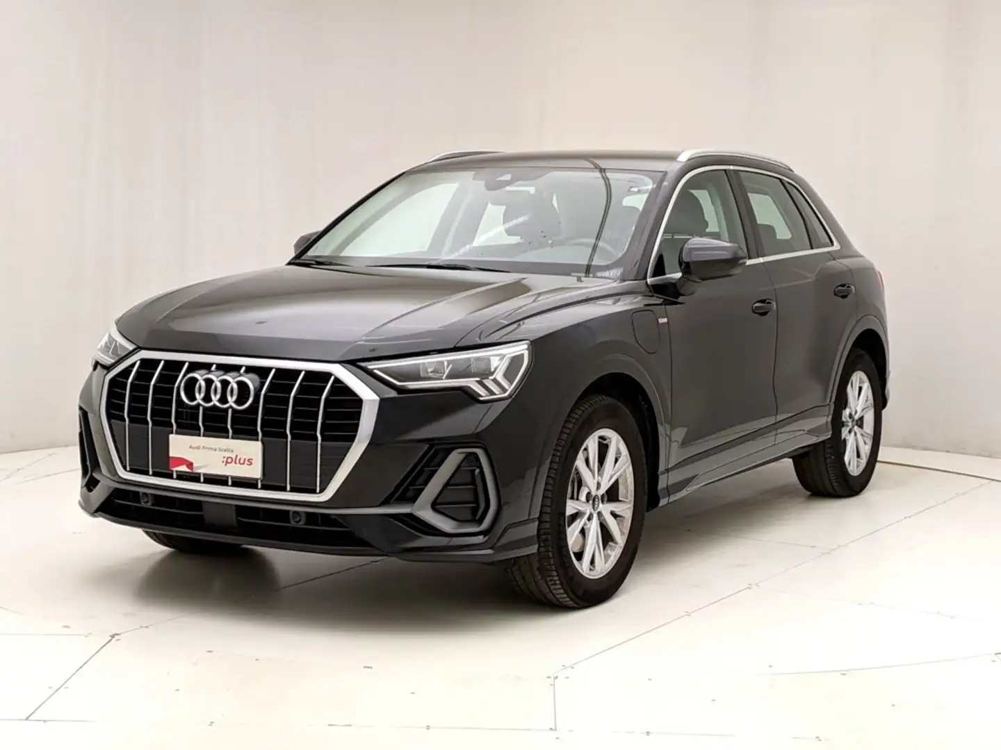 Audi Q3 45 1.4 tfsi e S Line Edition s-tronic Nero - 1