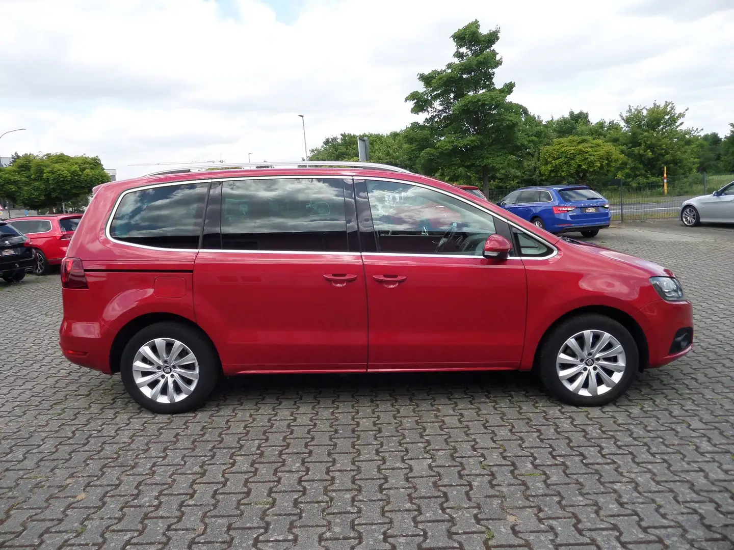 SEAT Alhambra Style 7-Sitzer+AHK+3xKlima+ACC+Pano-SD+3xel.TÜR Rot - 1