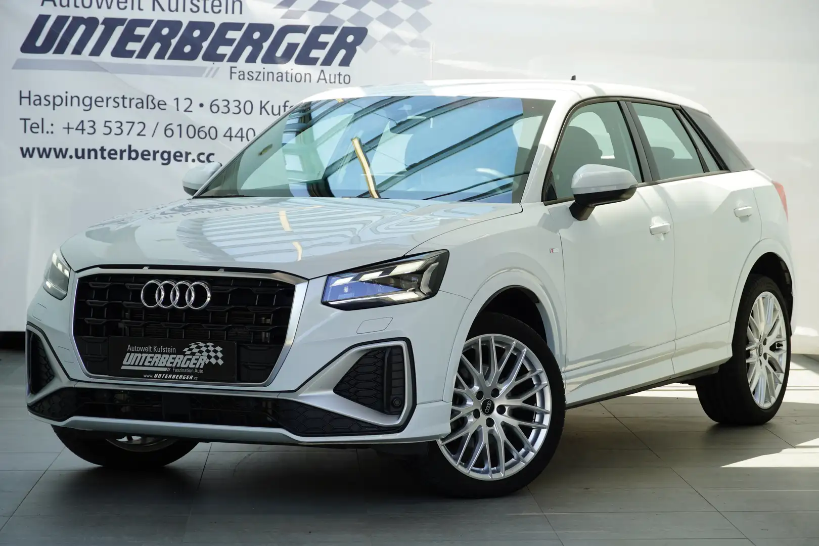 Audi Q2 35 TDI S line Weiß - 1