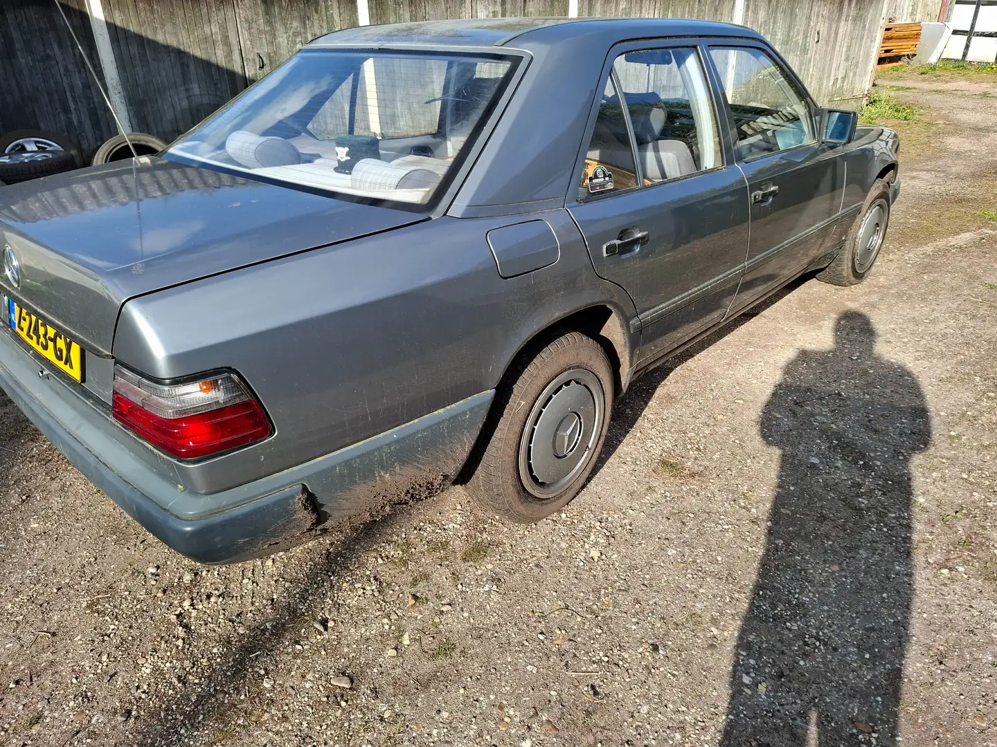 Mercedes-Benz E 260 E 260 Gris - 1