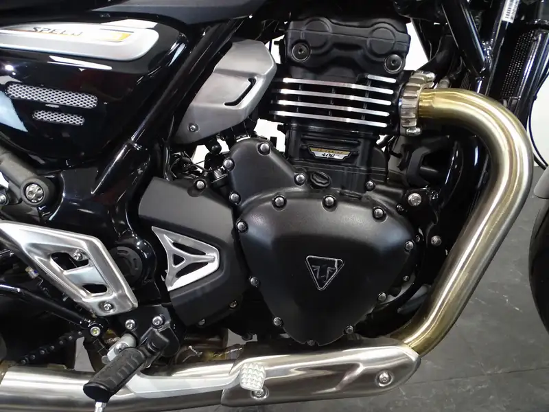 Triumph Speed 400 - foto 6
