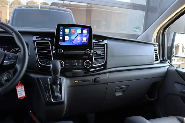 Ford Transit Custom view 8