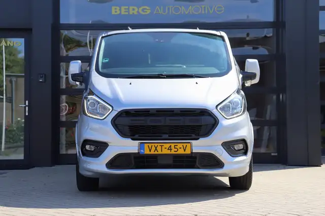 Ford Transit Custom view 22