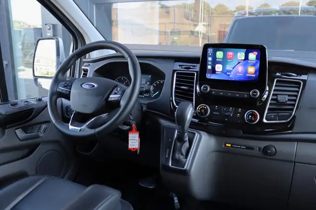 Ford Transit Custom view 7