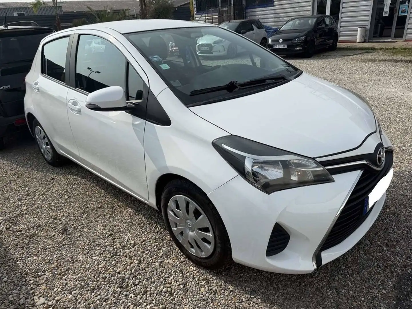 Toyota Yaris III 69 VVT-i France 5p Blanc - 2