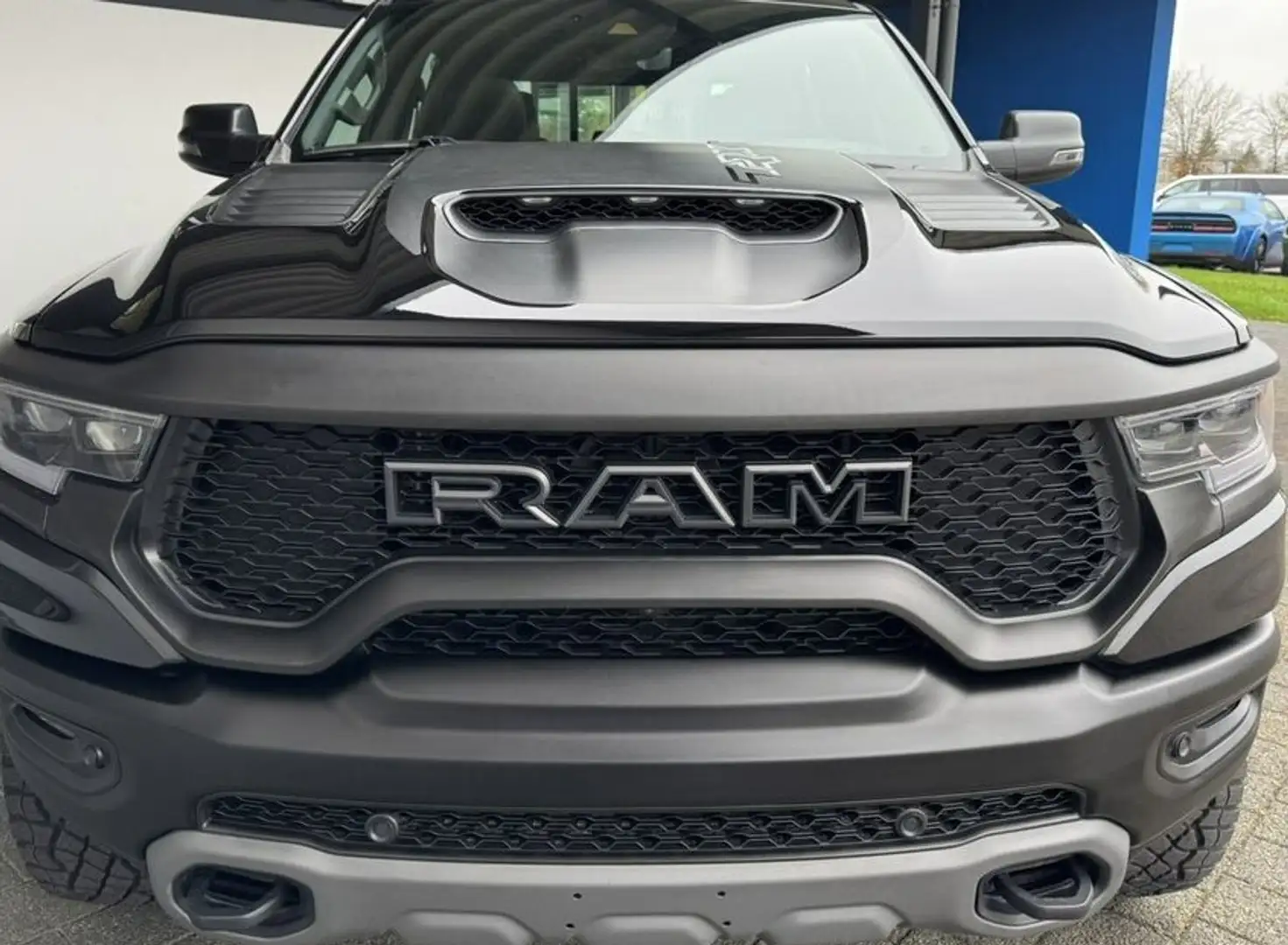 Dodge RAM 5.7L V8 Rebel Negro - 2