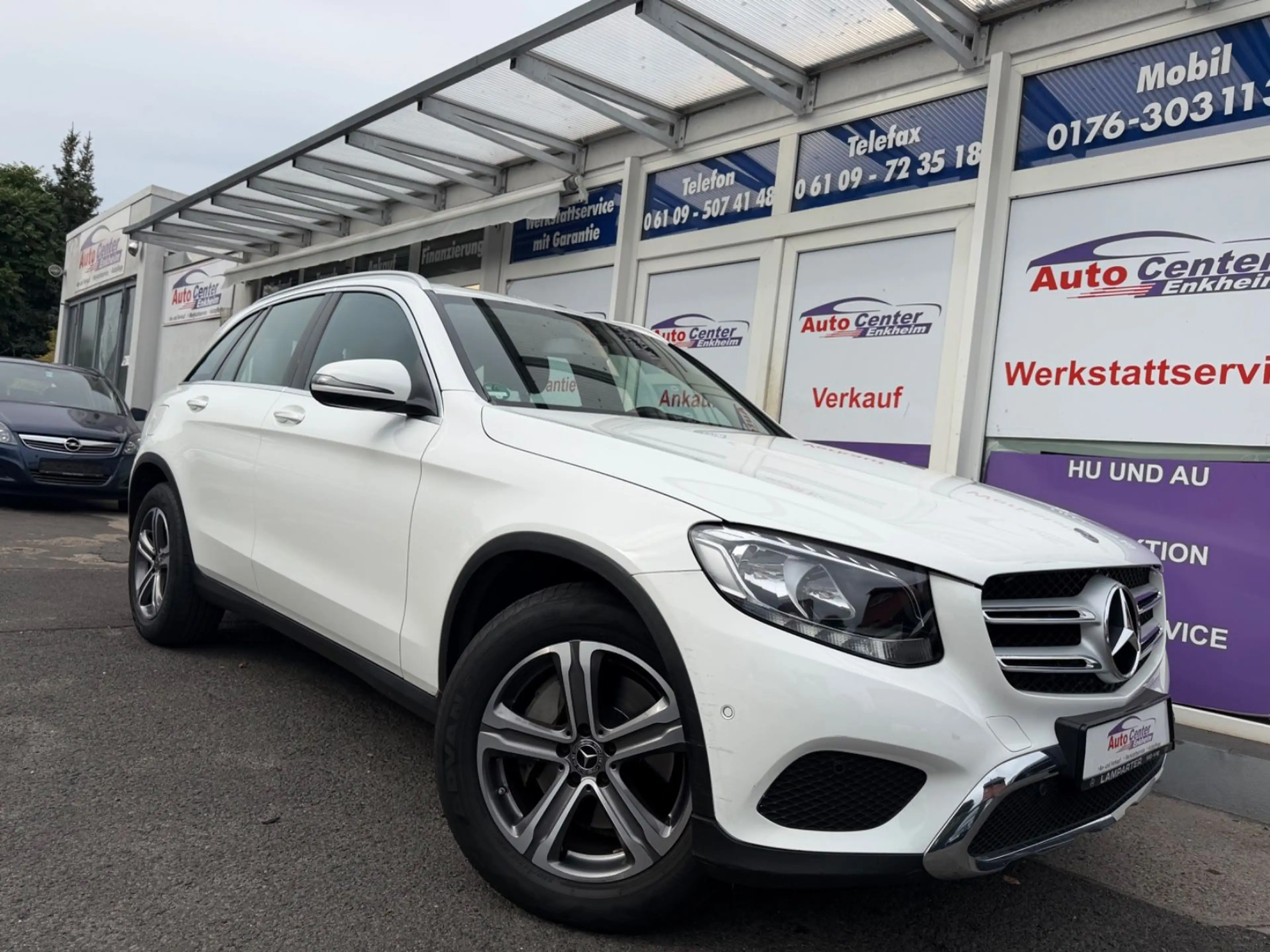 Mercedes-Benz GLC 250 4Matic *1.Hand*Rentnerfzg*Navi*Leder*