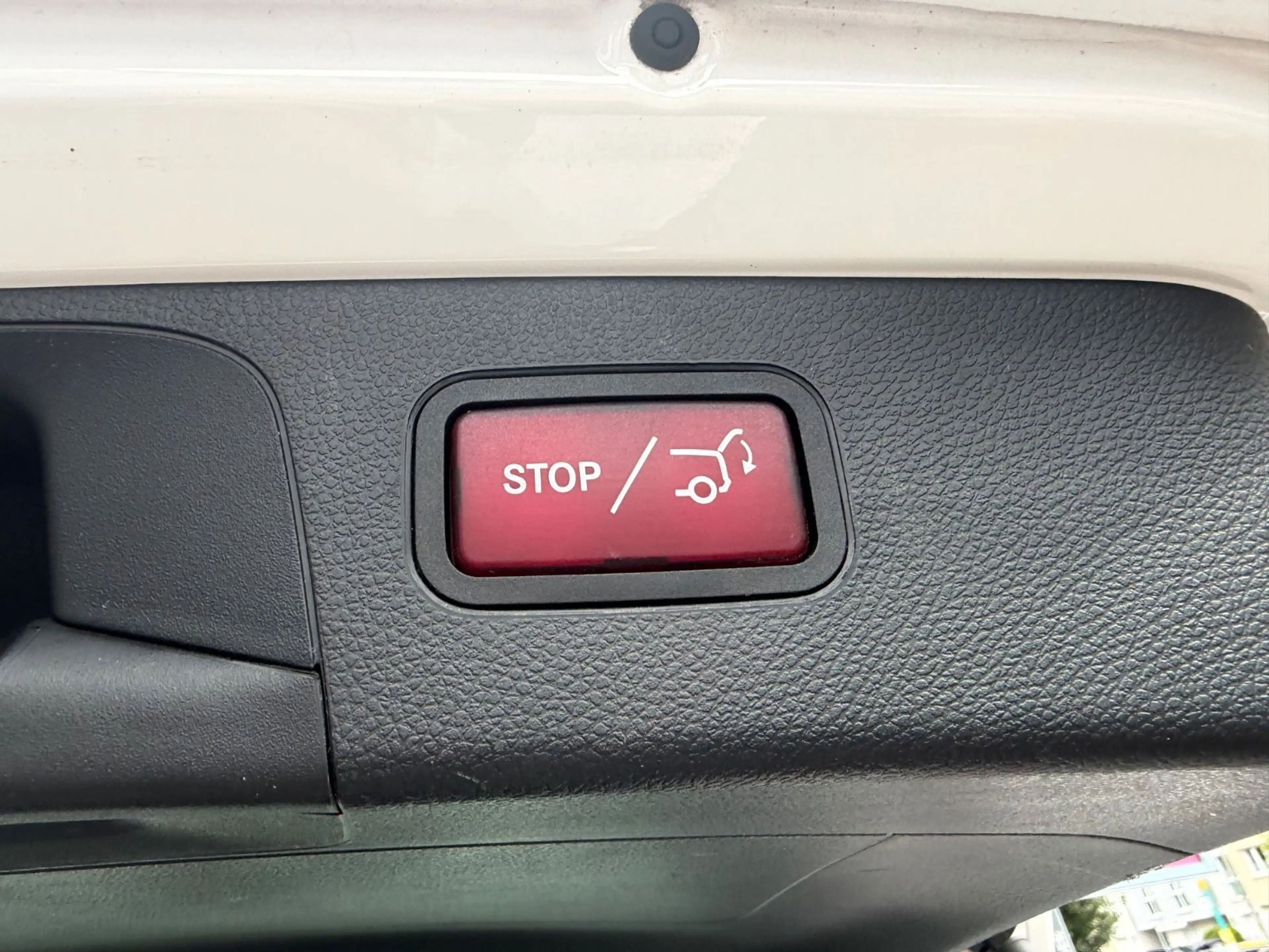 Mercedes-Benz GLC 250 4Matic *1.Hand*Rentnerfzg*Navi*Leder* — photo 12