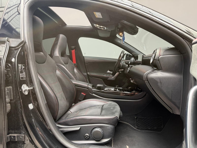 Mercedes-Benz CLA 35 AMG 4M +HU NEU+PANO+NIGHT+MULTIBEAM+ — photo 10