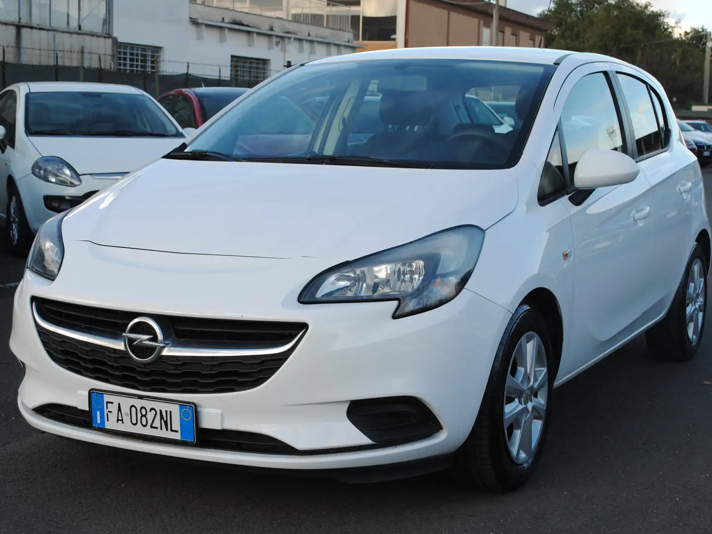 Opel Corsa Corsa V 2015 3p 1.4 b-Color Gpl 90cv Blanc - 1