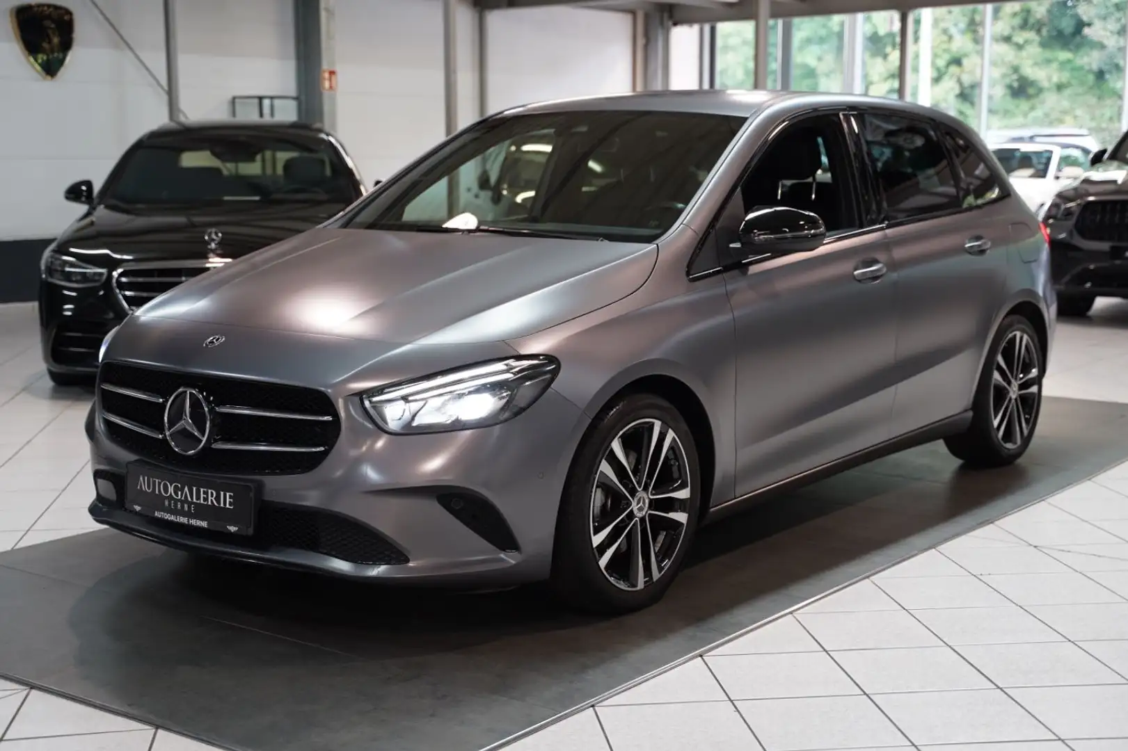 Mercedes-Benz B 200 d*MAGNO LACKIERUNG*LED*NAV*KAMERA*LEDER* Grau - 1