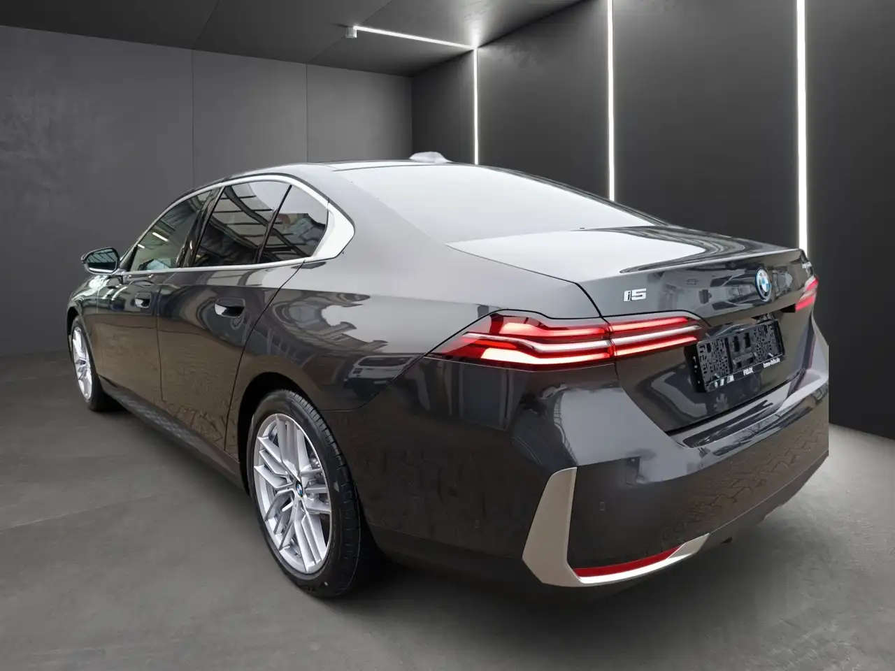 BMW i5 eDrive40 HARMAN/KARDON+19"LM+SSV+LED ADAPTIV+DRIVI 5