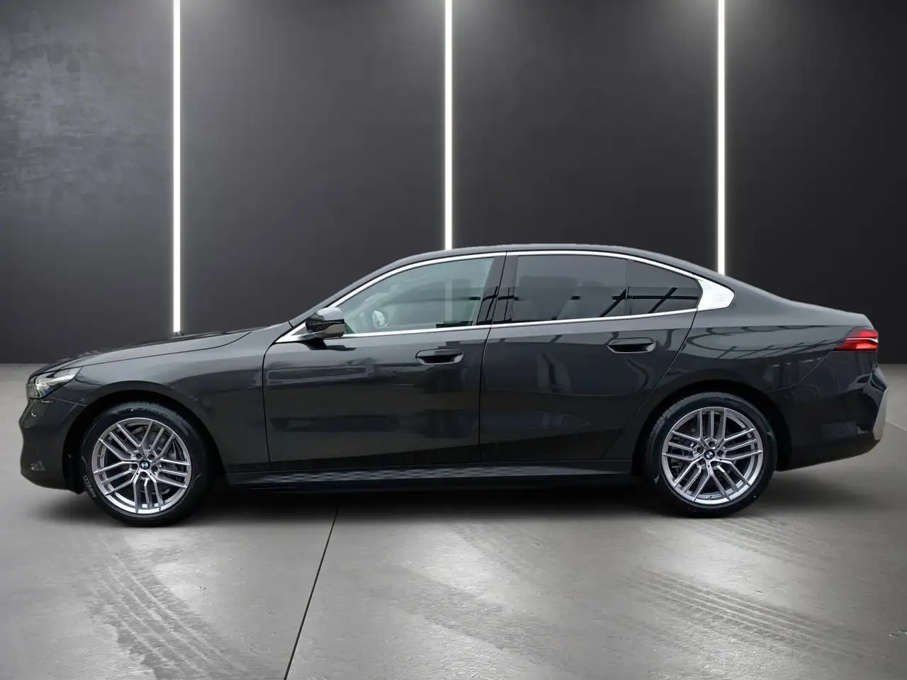 BMW i5 eDrive40 HARMAN/KARDON+19"LM+SSV+LED ADAPTIV+DRIVI 7
