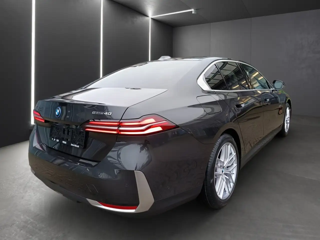 BMW i5 eDrive40 HARMAN/KARDON+19"LM+SSV+LED ADAPTIV+DRIVI 4