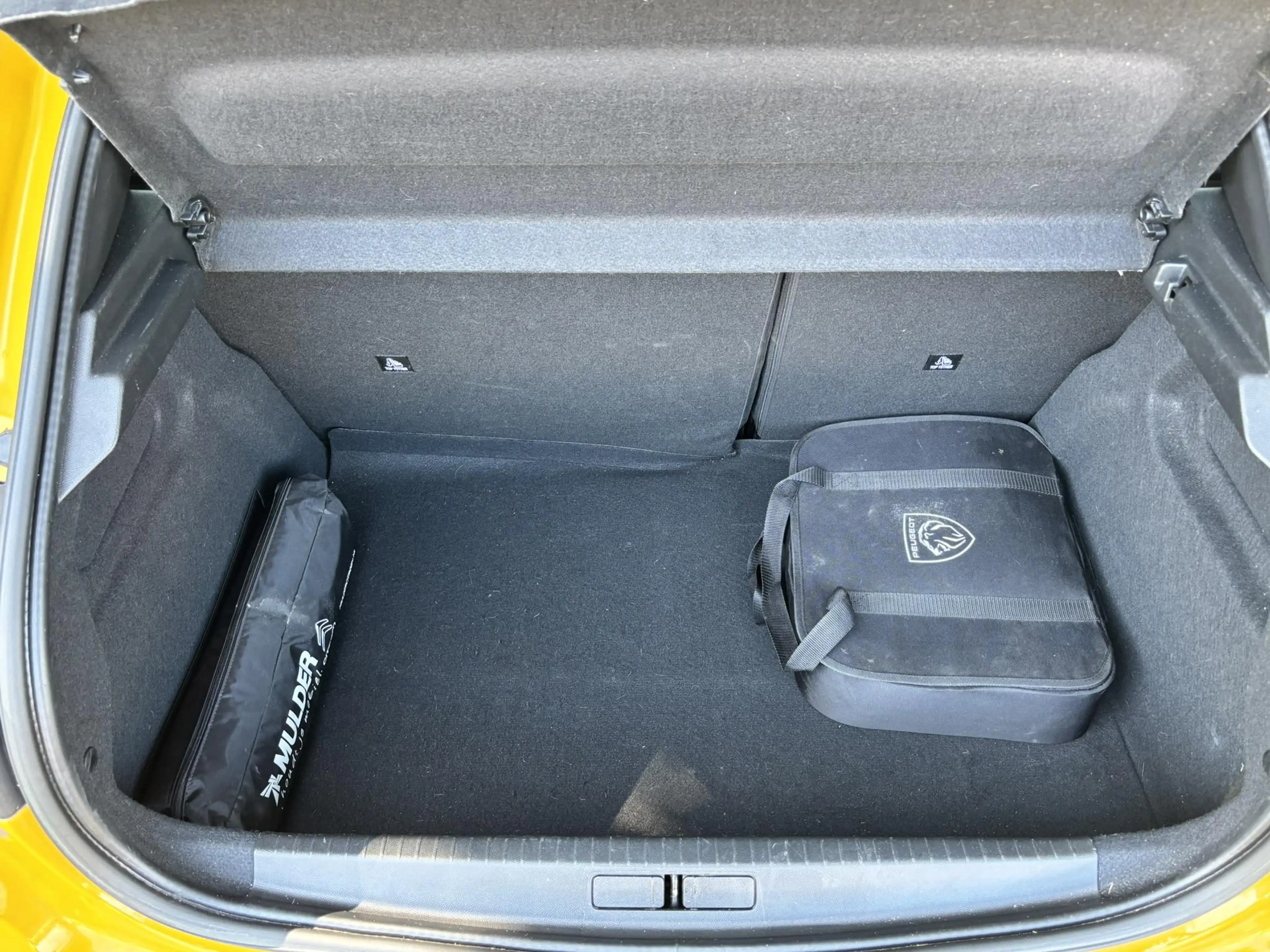 Peugeot e-208 Allure Pack EV 3-FASEN 50 kWh 136pk | STOELVERW. | — photo 11
