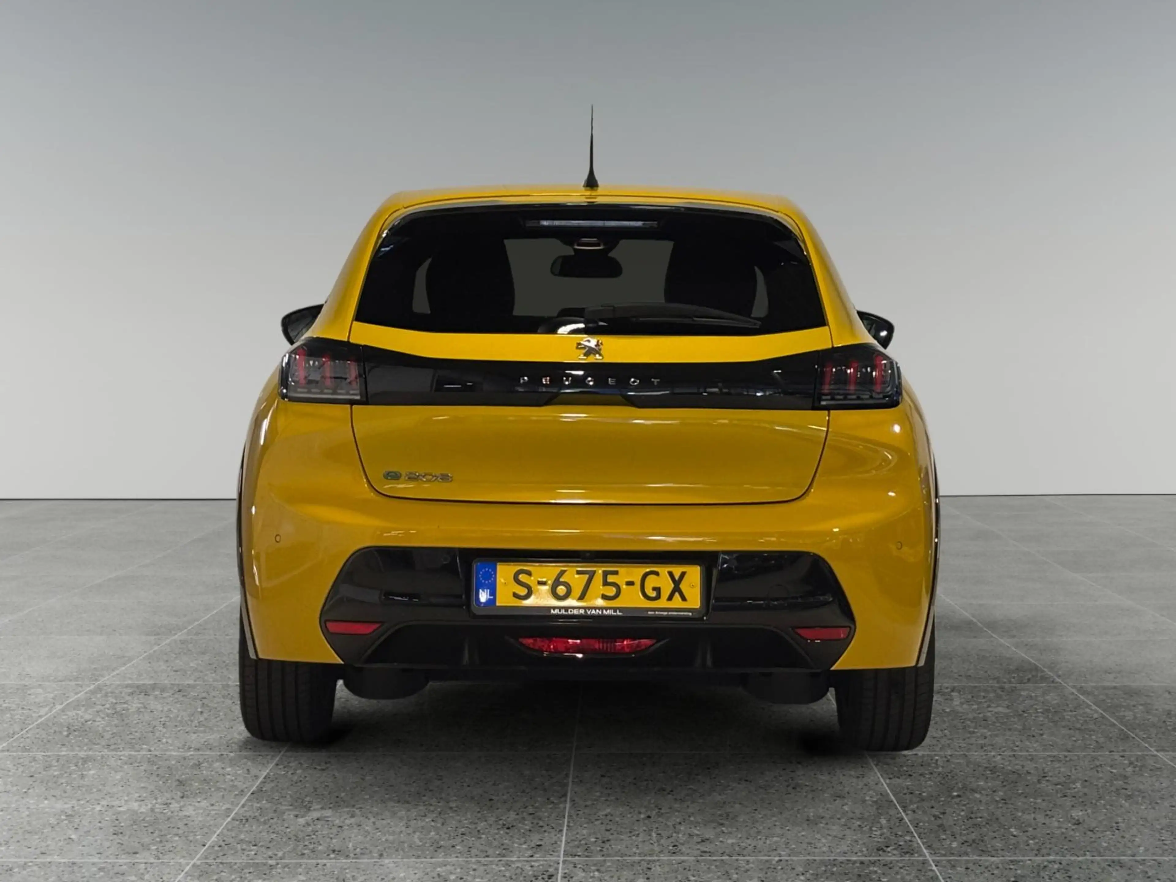 Peugeot e-208 Allure Pack EV 3-FASEN 50 kWh 136pk | STOELVERW. | — photo 6