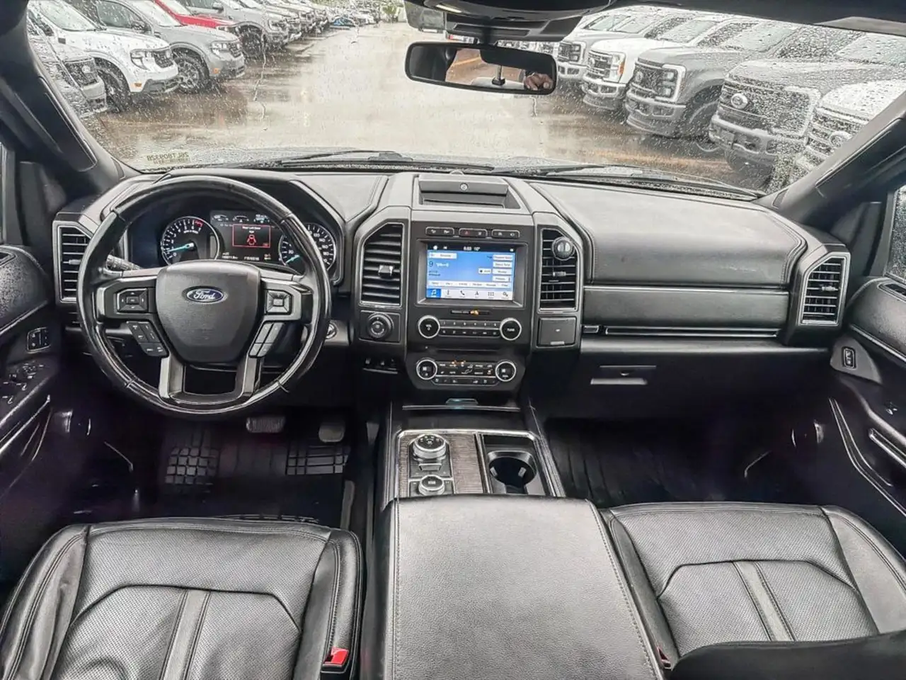 Ford Expedition снимка Ford Expedition