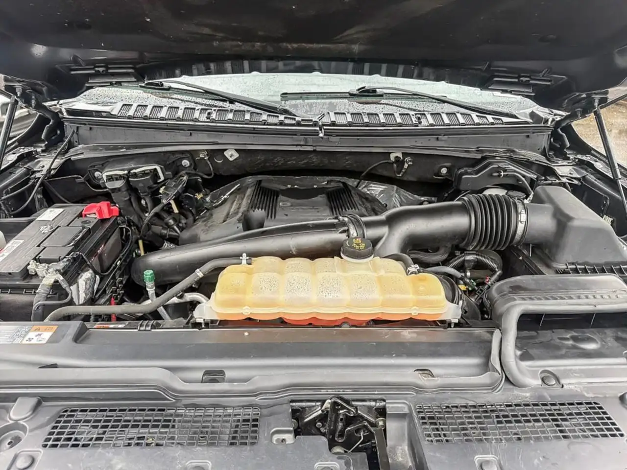 Ford Expedition снимка Ford Expedition