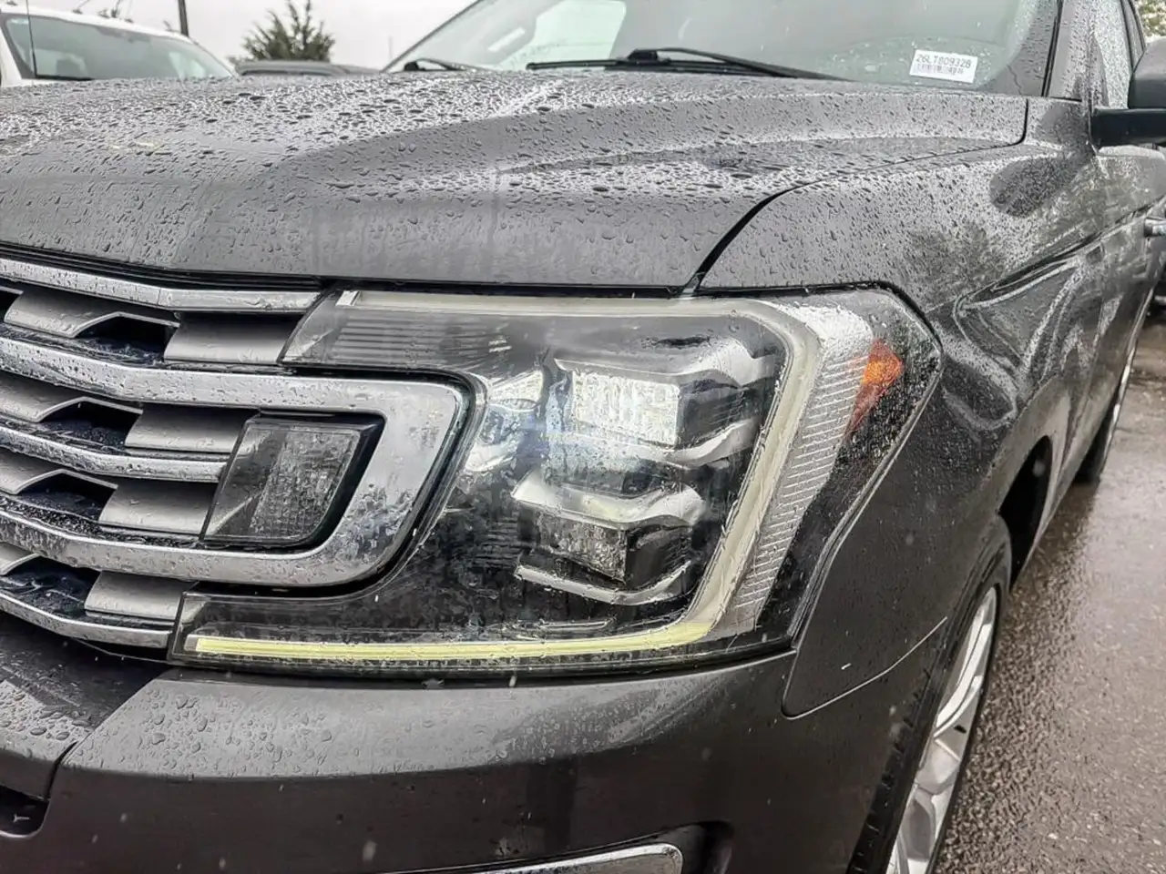 Ford Expedition снимка Ford Expedition
