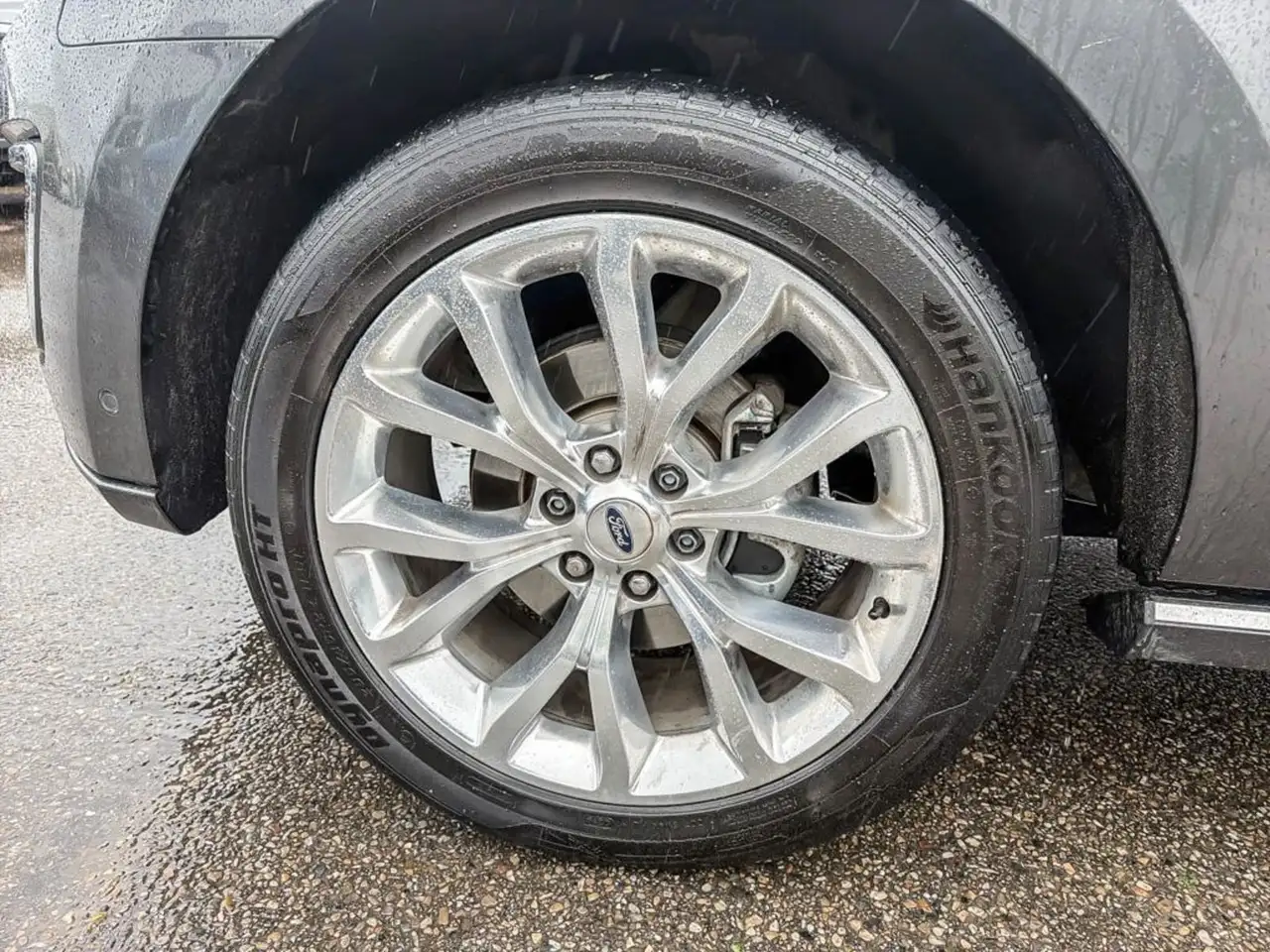 Ford Expedition снимка Ford Expedition