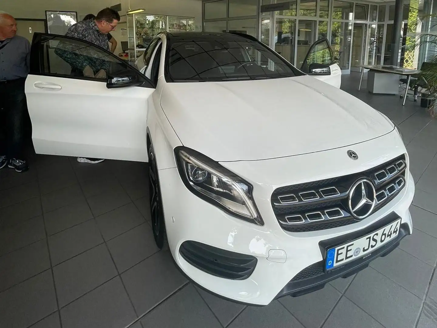 Mercedes-Benz GLA 220 GLA 220 d 4Matic 7G-DCT AMG Line - 1