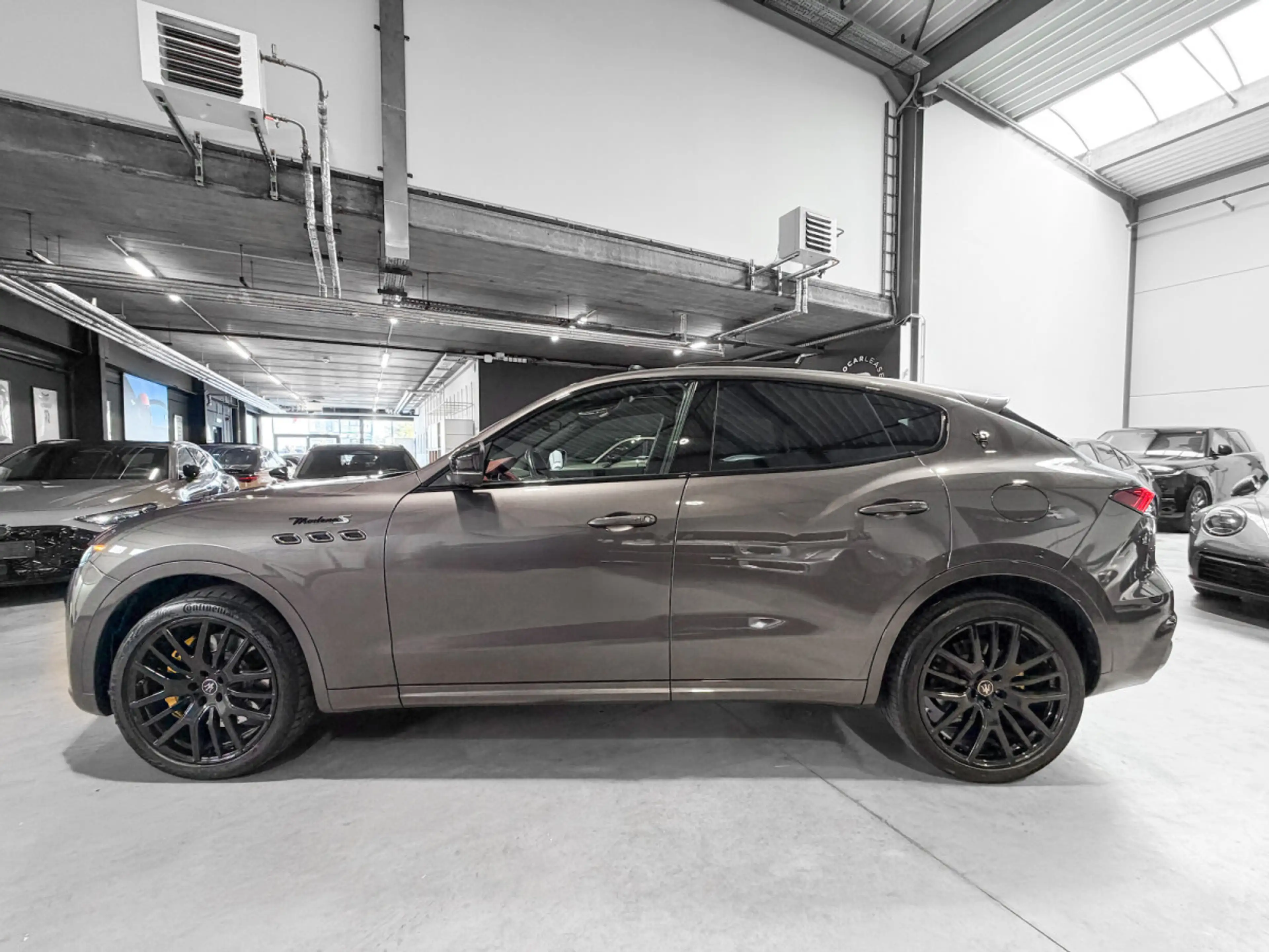 Maserati Levante Levante Modena S 3.0 V6 /PANO/ACC/360°/LUFT/Carbon — photo 7
