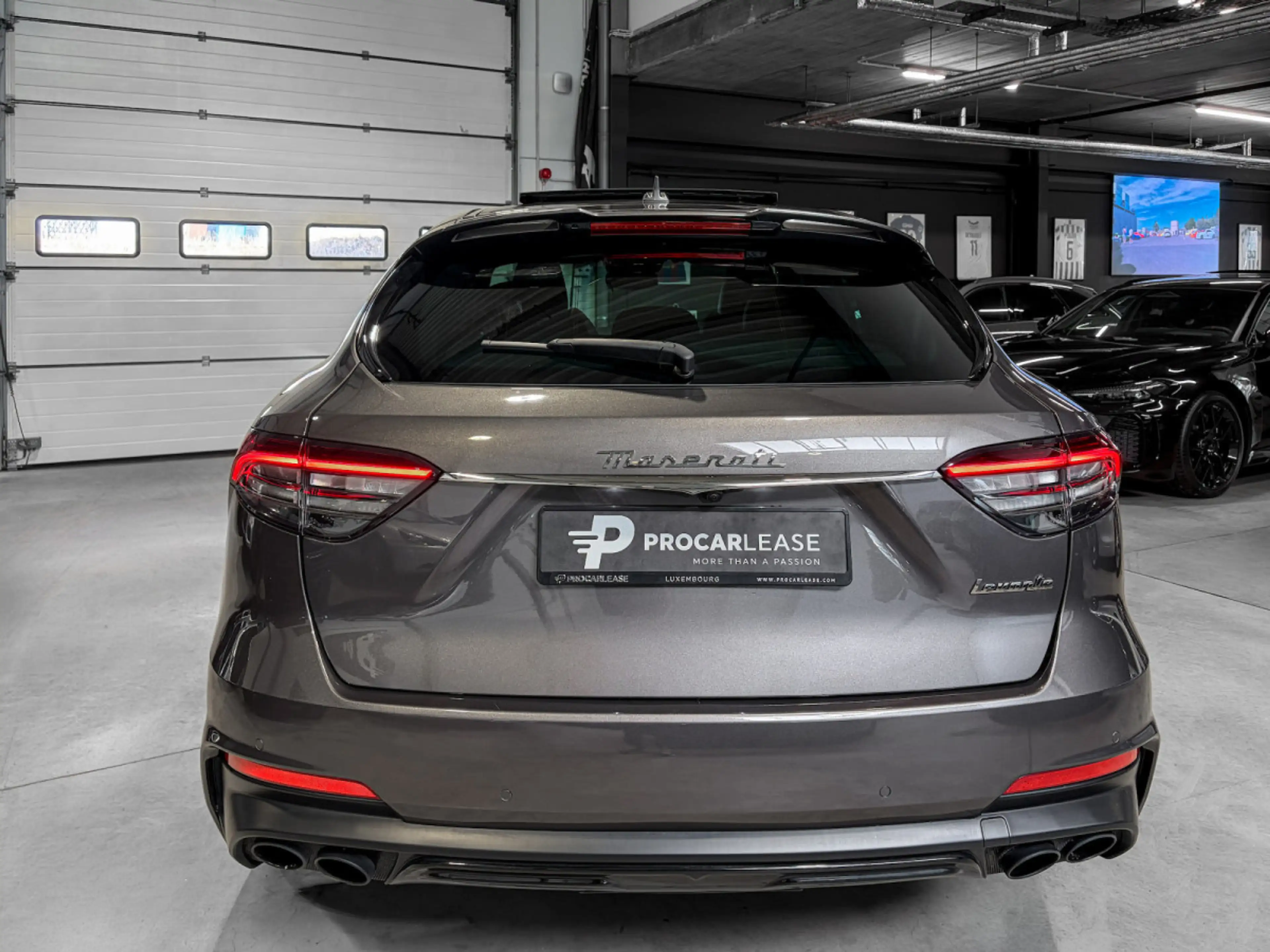 Maserati Levante Levante Modena S 3.0 V6 /PANO/ACC/360°/LUFT/Carbon — photo 14