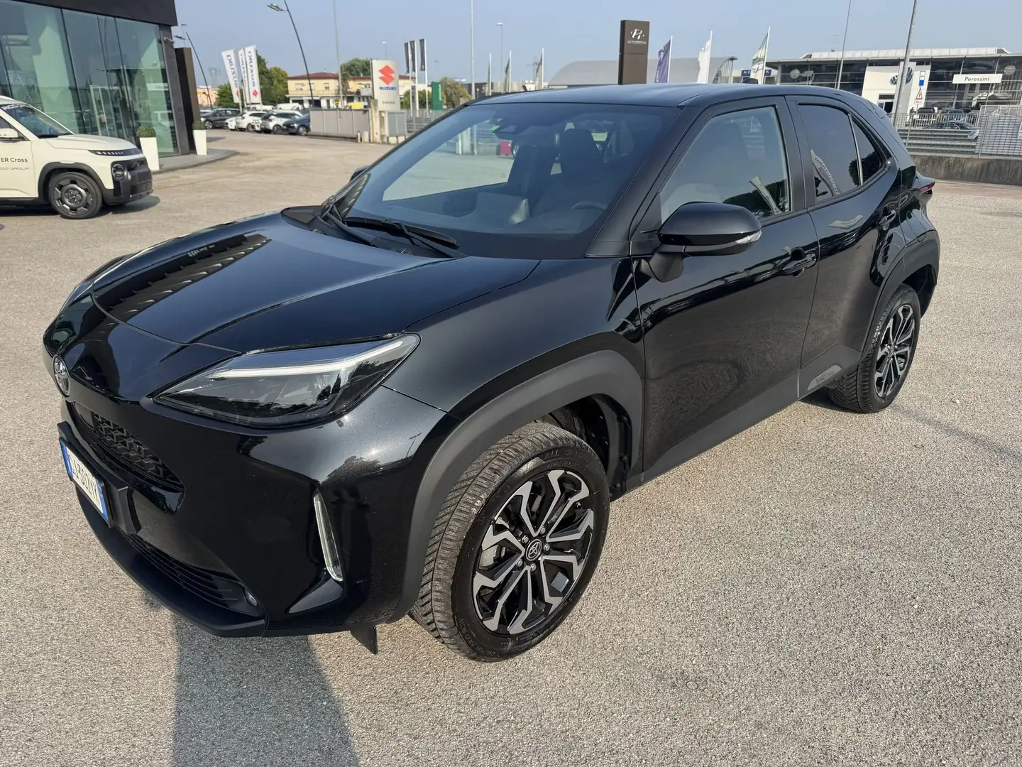Toyota Yaris Cross 1.5 Hybrid 5p. E-CVT Trend Nero - 1