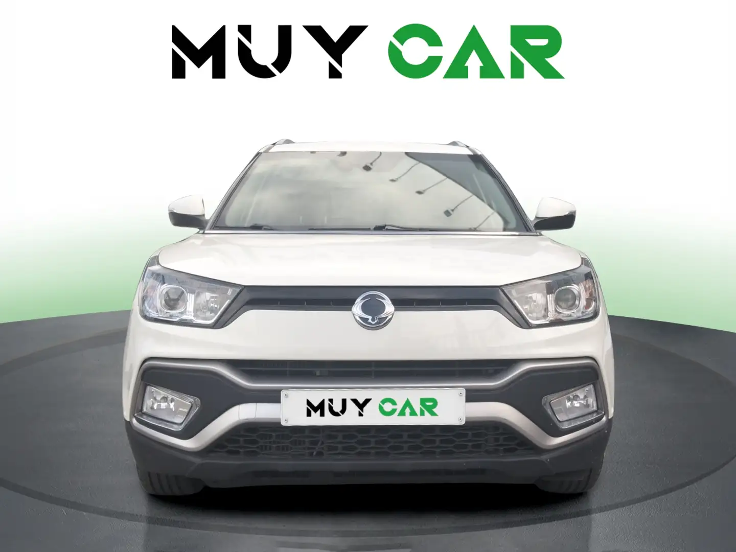 SsangYong XLV D16 Limited 4x2 Weiß - 2