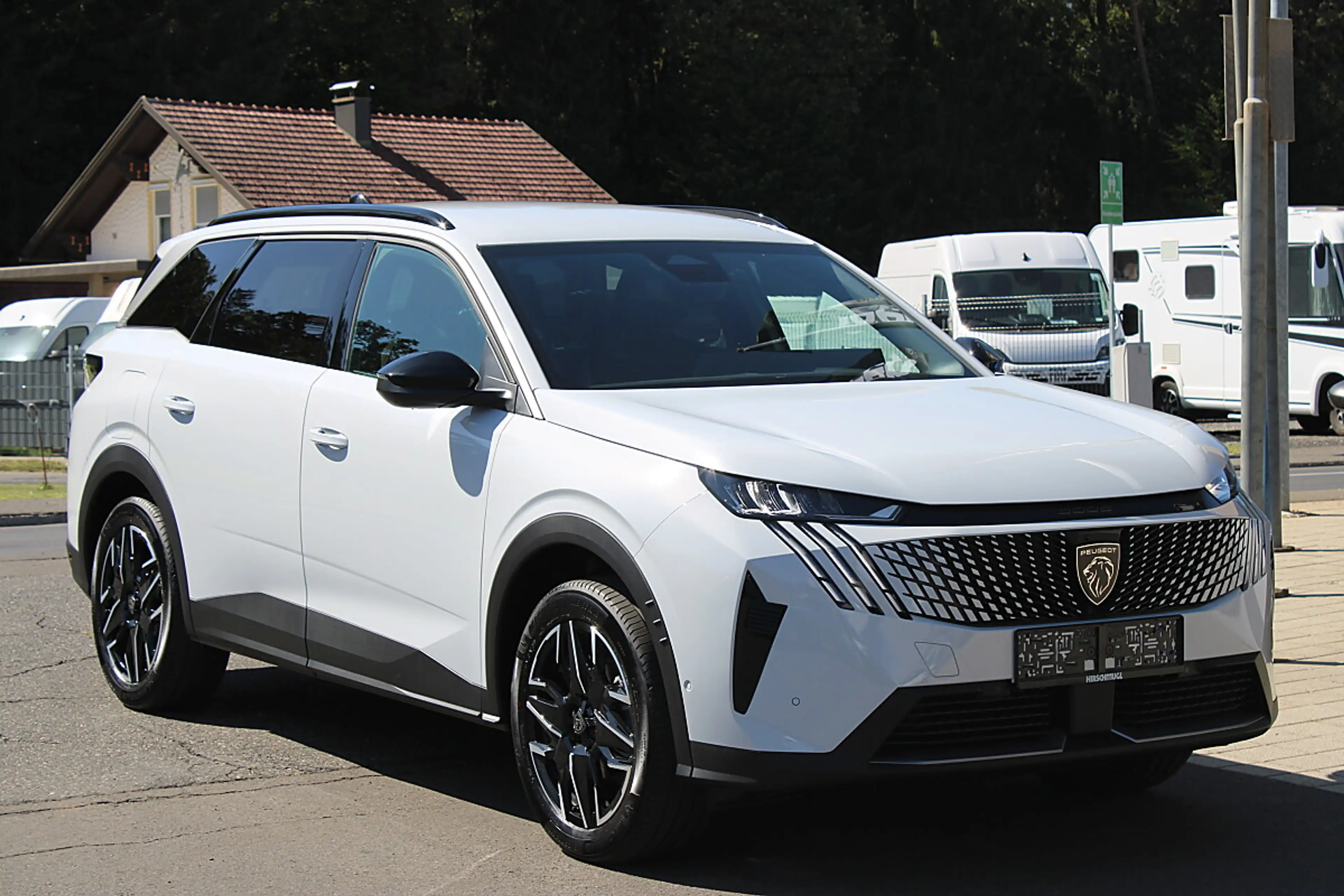 Peugeot 5008 Allure mild Hybrid 145 e-DCS6 Aut.