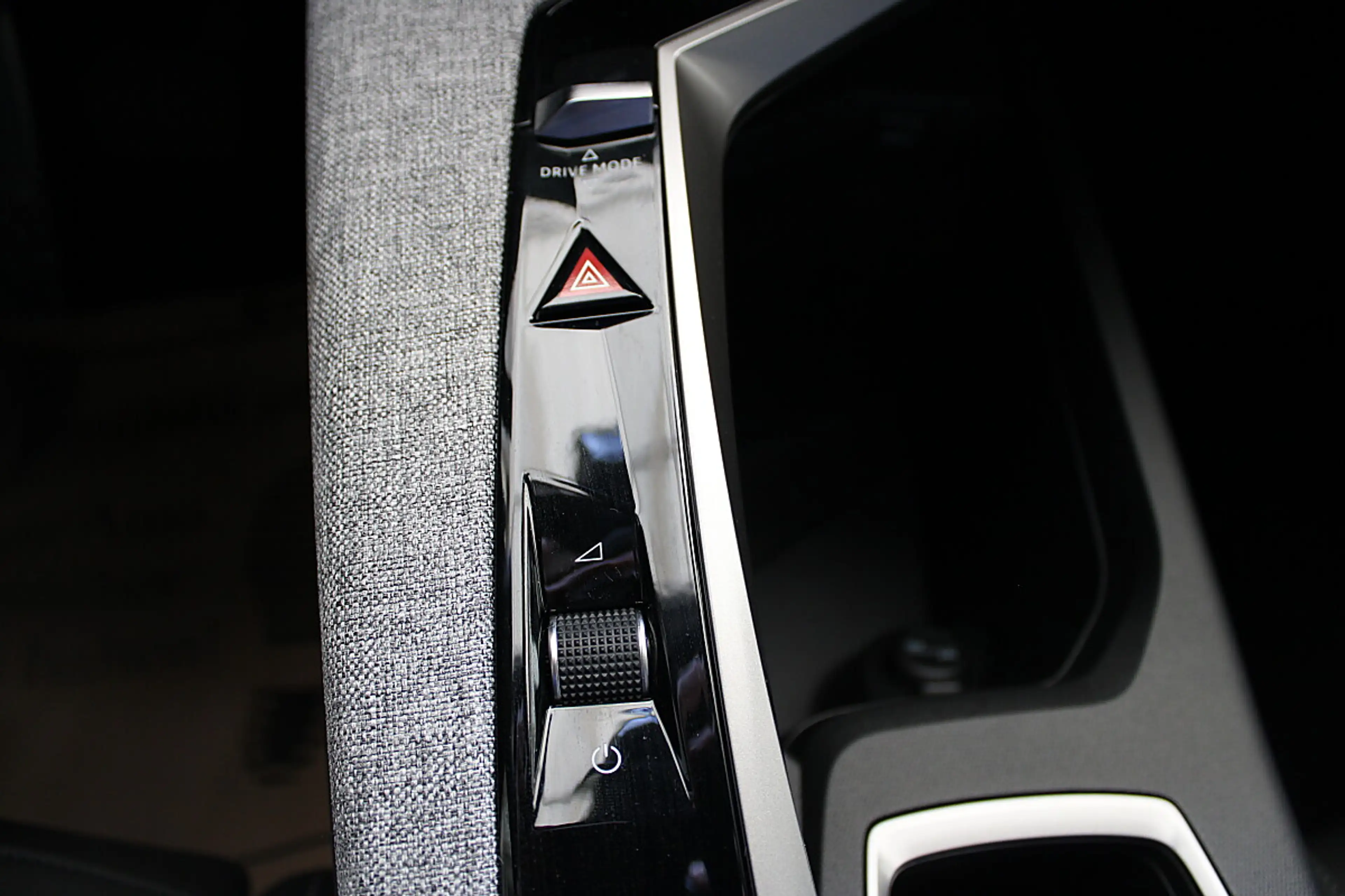 Peugeot 5008 Allure mild Hybrid 145 e-DCS6 Aut. — photo 25