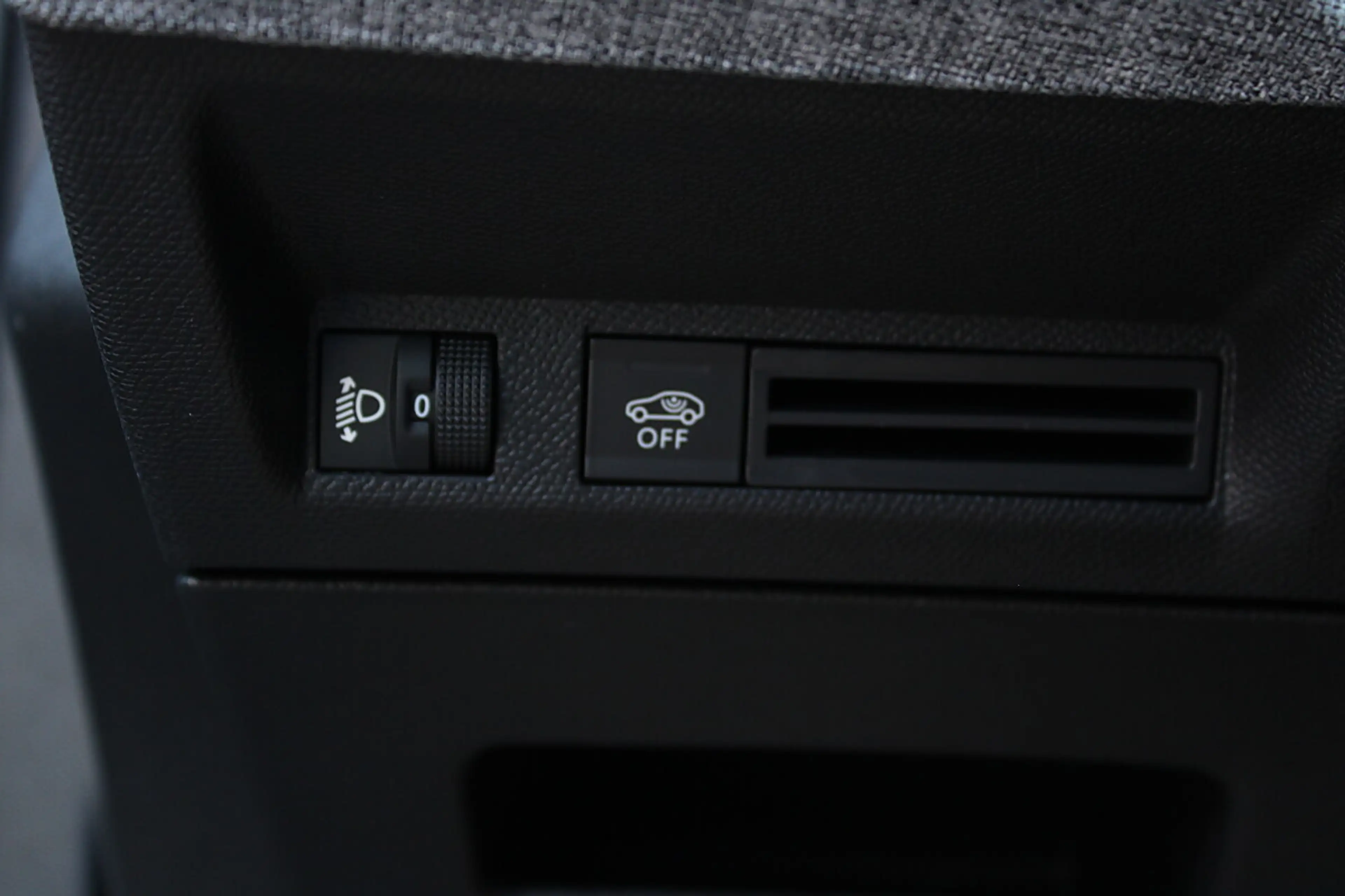 Peugeot 5008 Allure mild Hybrid 145 e-DCS6 Aut. — photo 17
