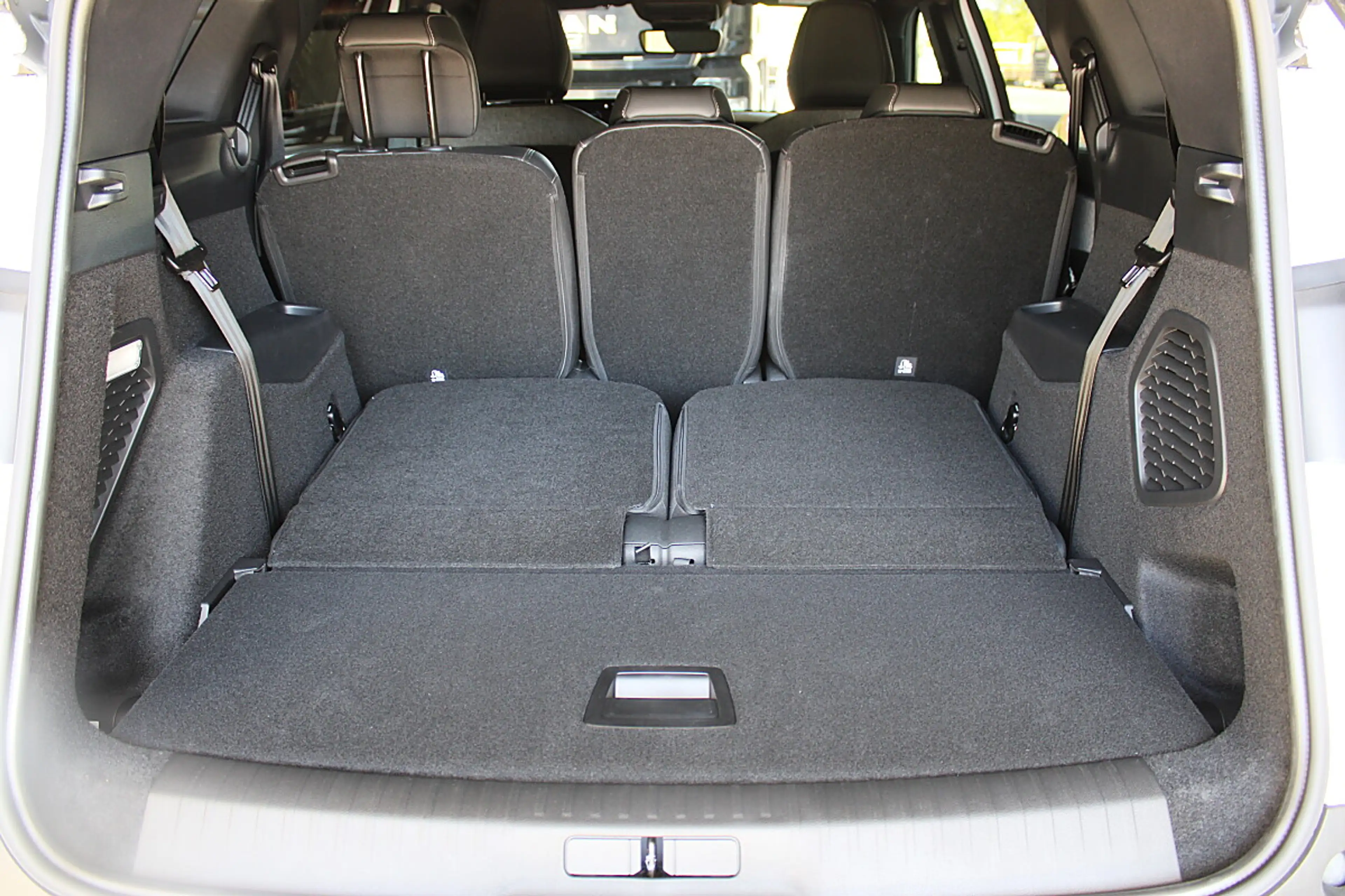 Peugeot 5008 Allure mild Hybrid 145 e-DCS6 Aut. — photo 7