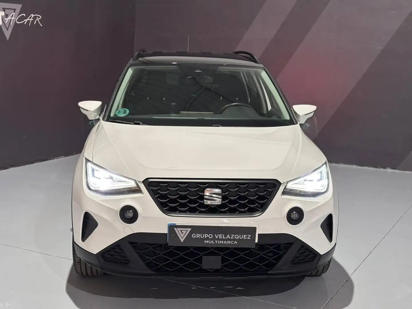 SEAT Arona 1.0 TSI S&S Style 110 Weiß - 1