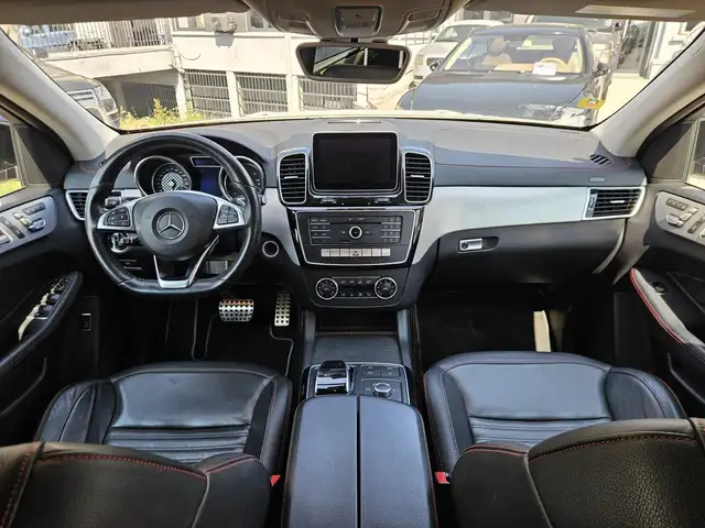 Mercedes-Benz Gle view 10