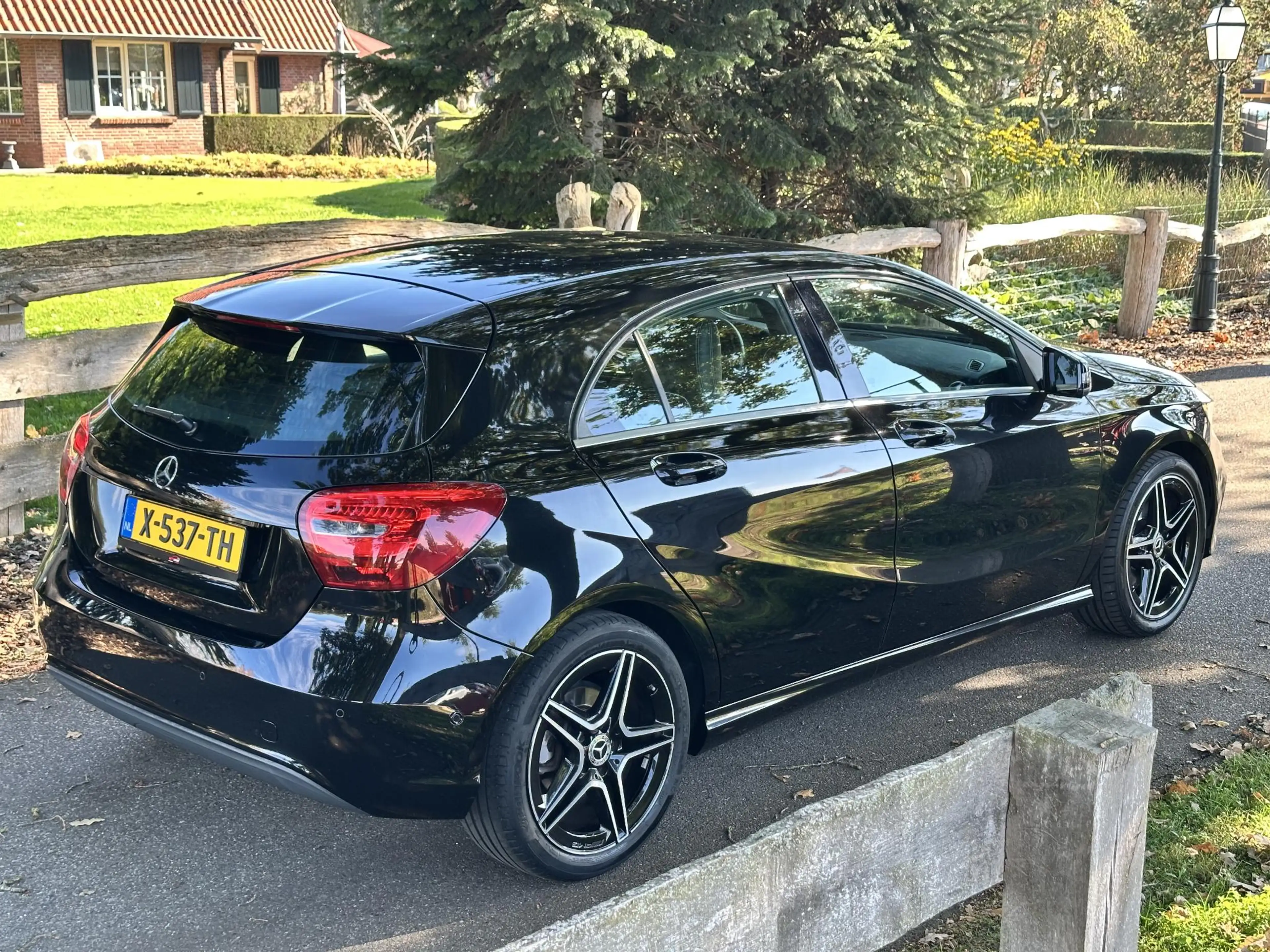 Mercedes-Benz A 180 Business Solution AMG — photo 10