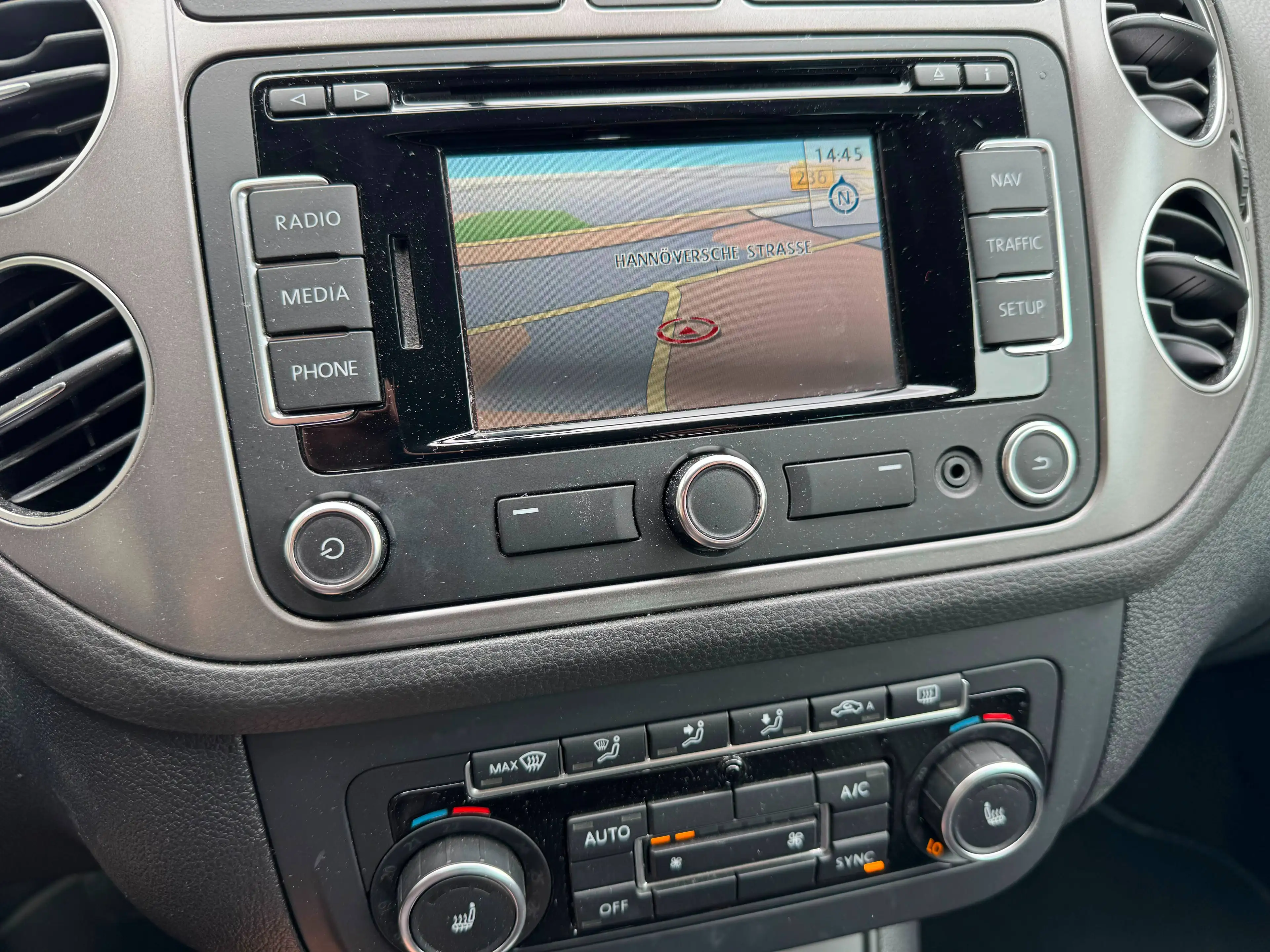 Volkswagen Golf Plus 1.4 Tsi Dsg Xenon Navi Scheckheft — photo 13