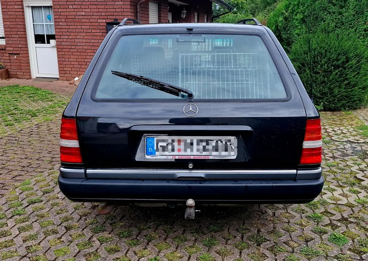 Mercedes-Benz 220, foto 4