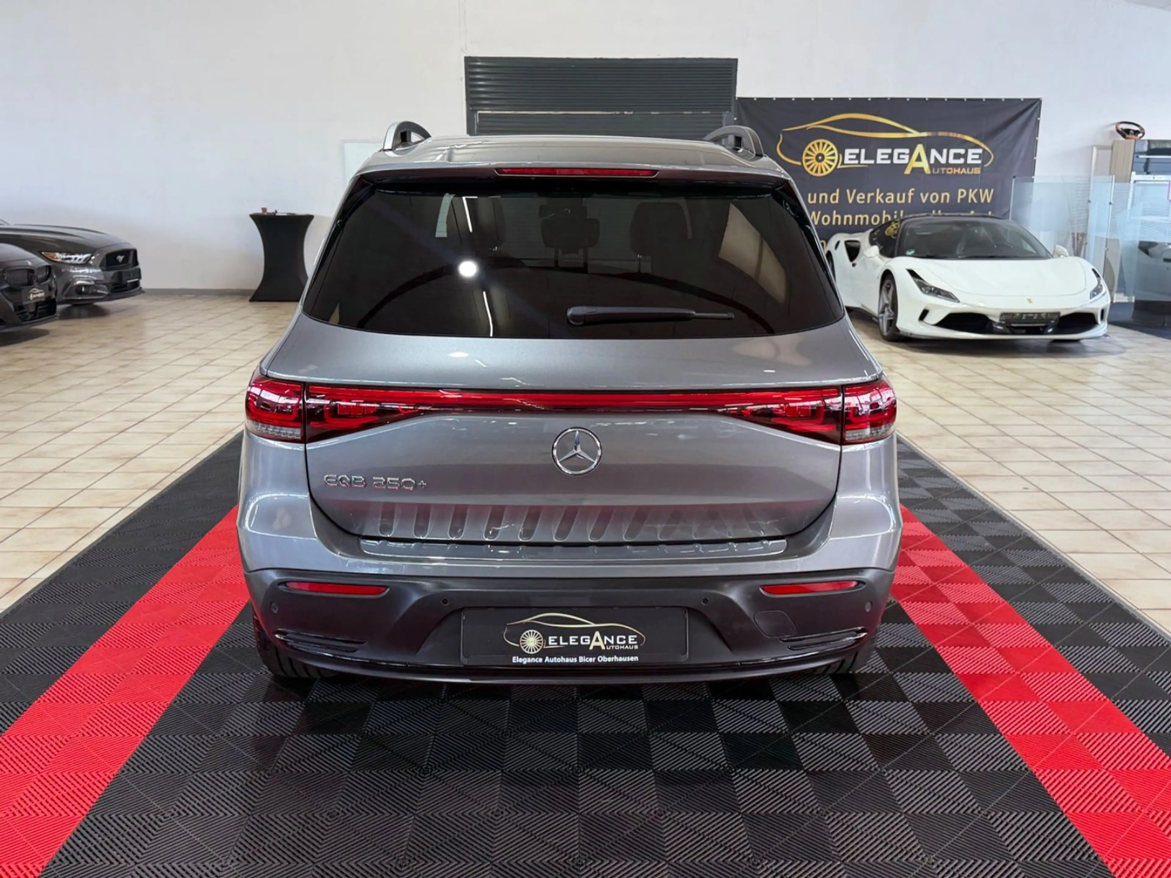 Mercedes-Benz EQB 250 LED*KAMERA*AMBIENTE*DAB*BAT 98%* — photo 7