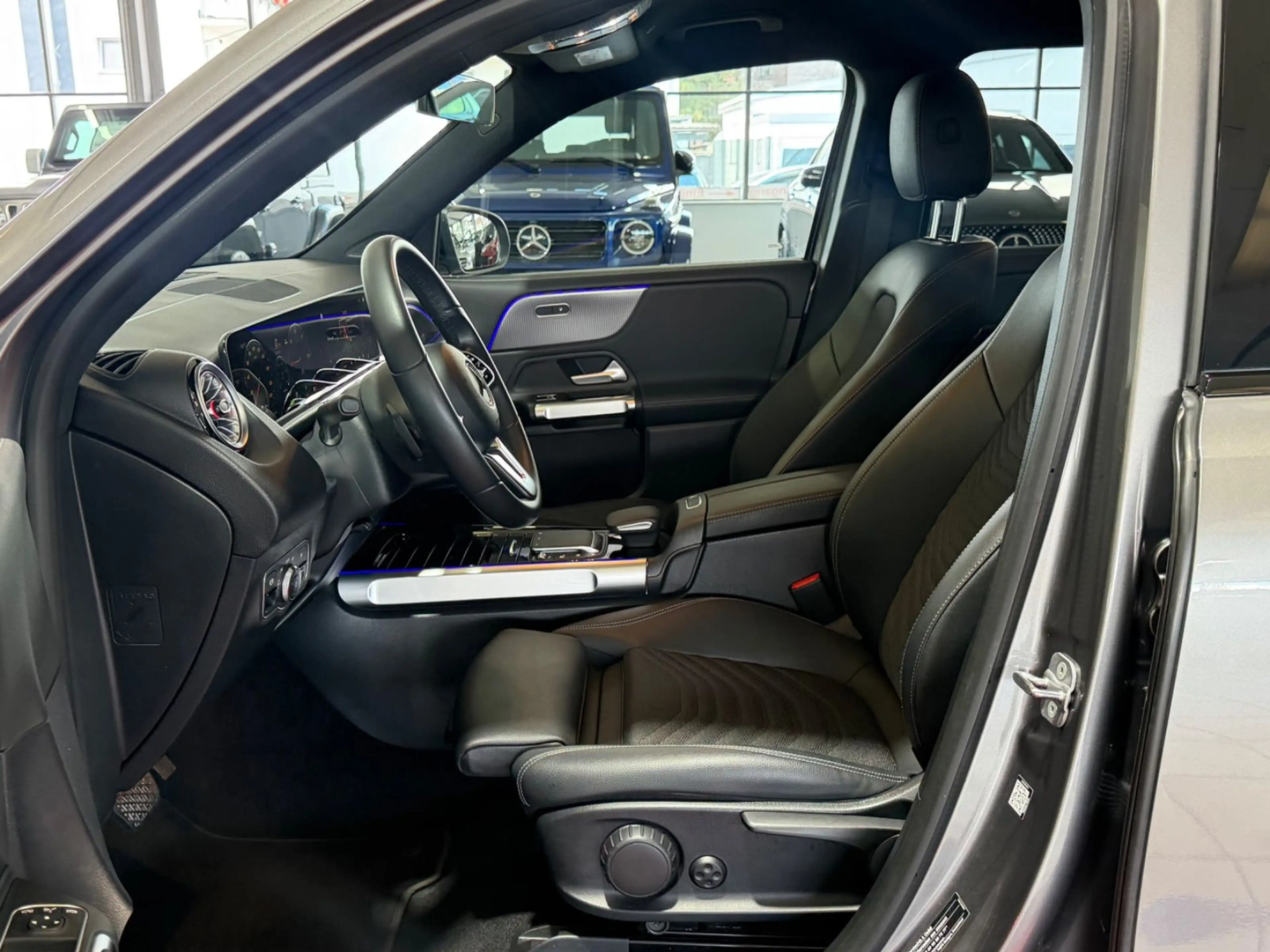 Mercedes-Benz EQB 250 LED*KAMERA*AMBIENTE*DAB*BAT 98%* — photo 11