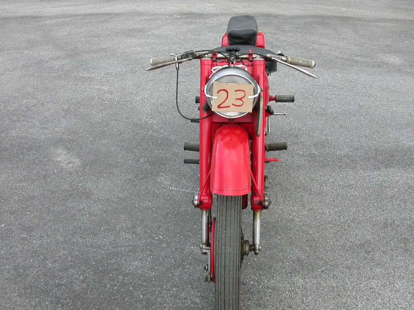Moto Guzzi V7 Sport Rouge - 2