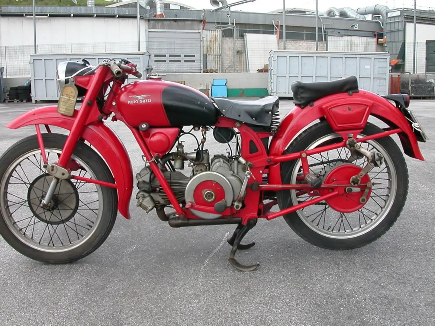 Moto Guzzi V7 Sport Rouge - 1