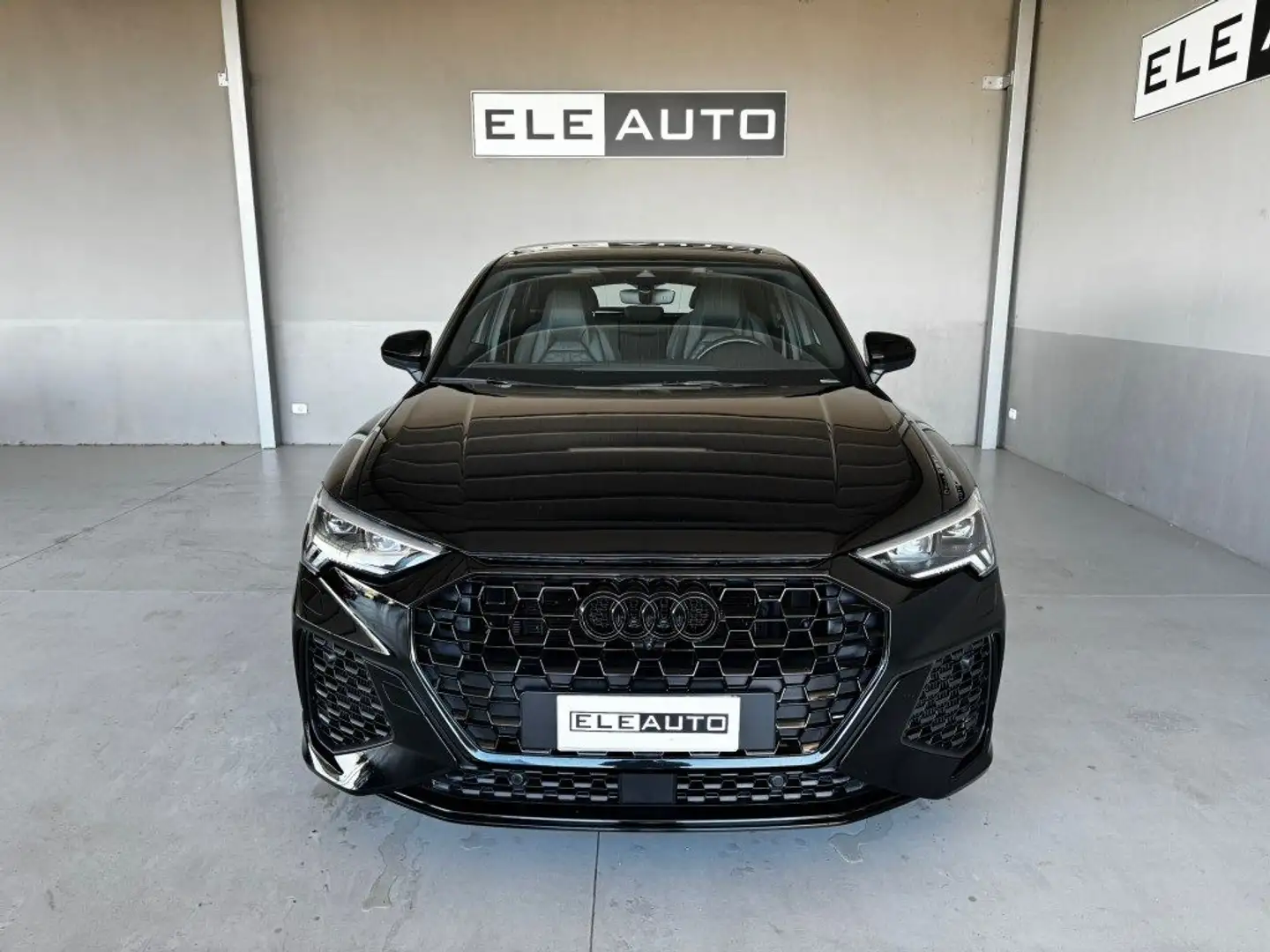 Audi RS Q3 SPB quattro S tronic Tetto Apr. - Sonos - Guscio Negro - 2
